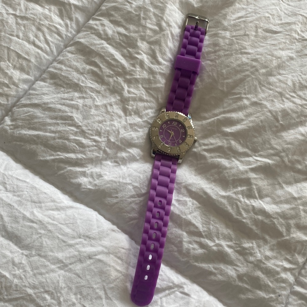 Rumours purple watch with bling